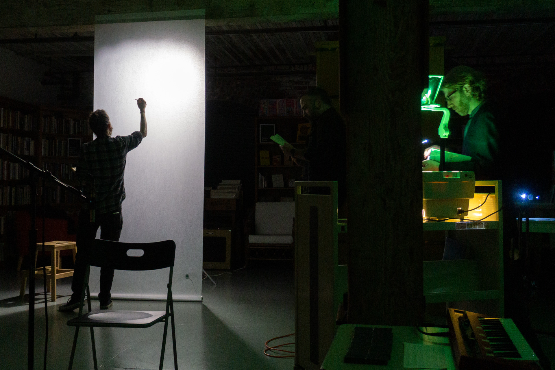 How to Read A Book by Robert Blatt